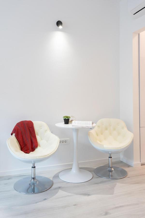 Apartamento Design Triplex In The City Center With A Balcony Zagreb Exterior foto